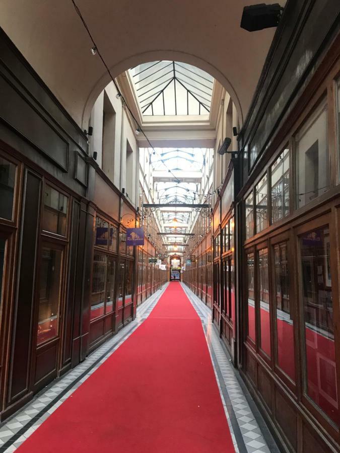 Quartier Montorgueil, Voie Pietonne, Dans Un Immeuble Du Xveme Apartment Paris Exterior photo